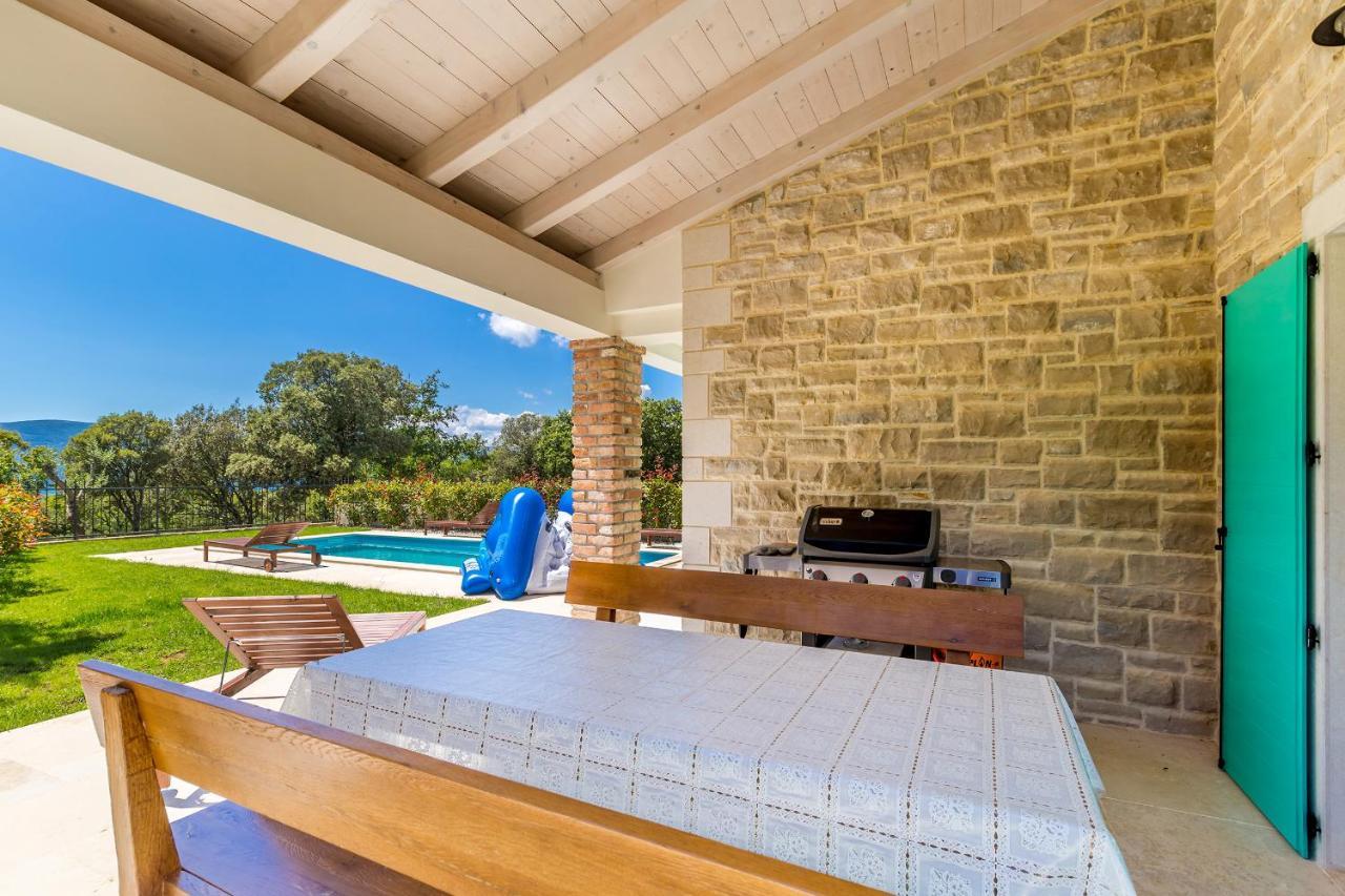 Holiday House Chiara Vrh  Extérieur photo