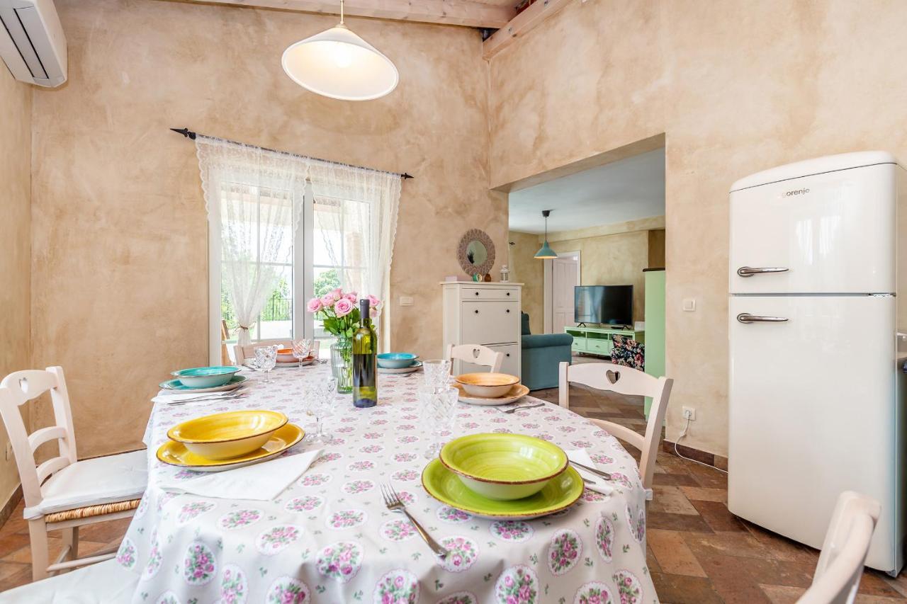 Holiday House Chiara Vrh  Extérieur photo