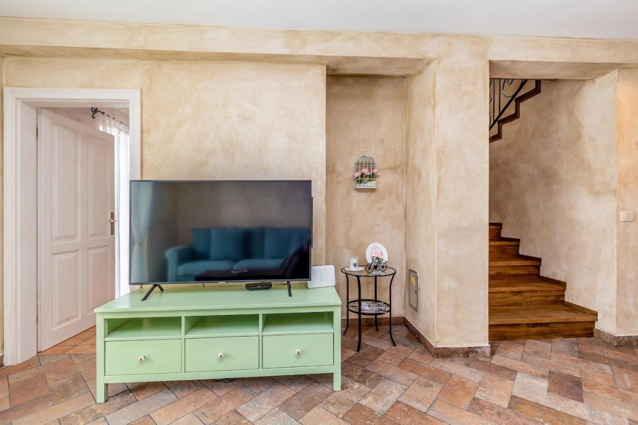 Holiday House Chiara Vrh  Extérieur photo