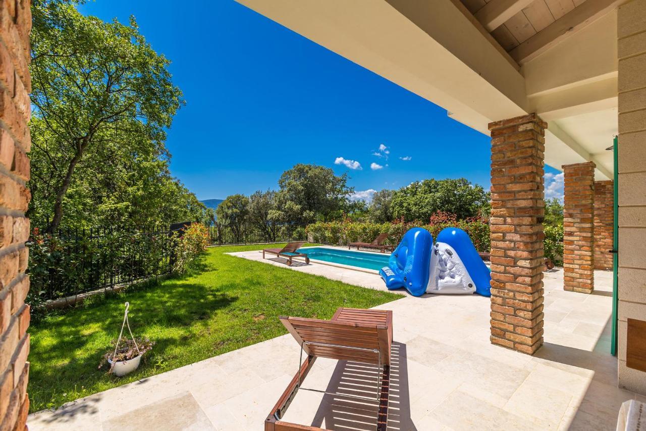 Holiday House Chiara Vrh  Extérieur photo